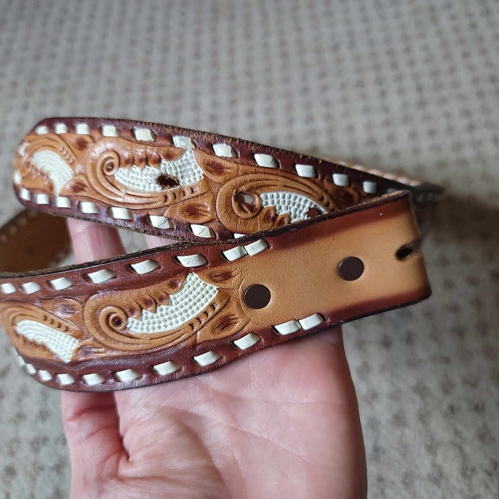 Size 34 keyston hand finished saddle leather belt